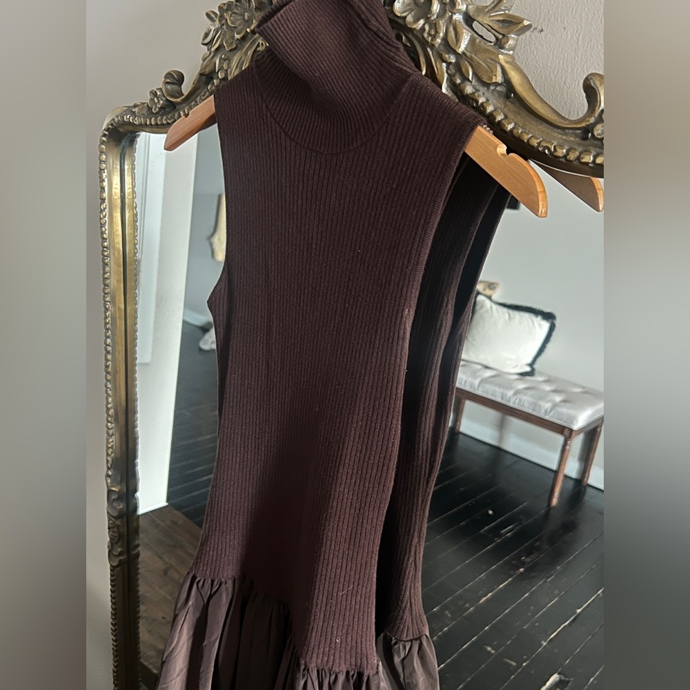En Saison Sleeveless Brown Midi Dress - Picture 2 of 4